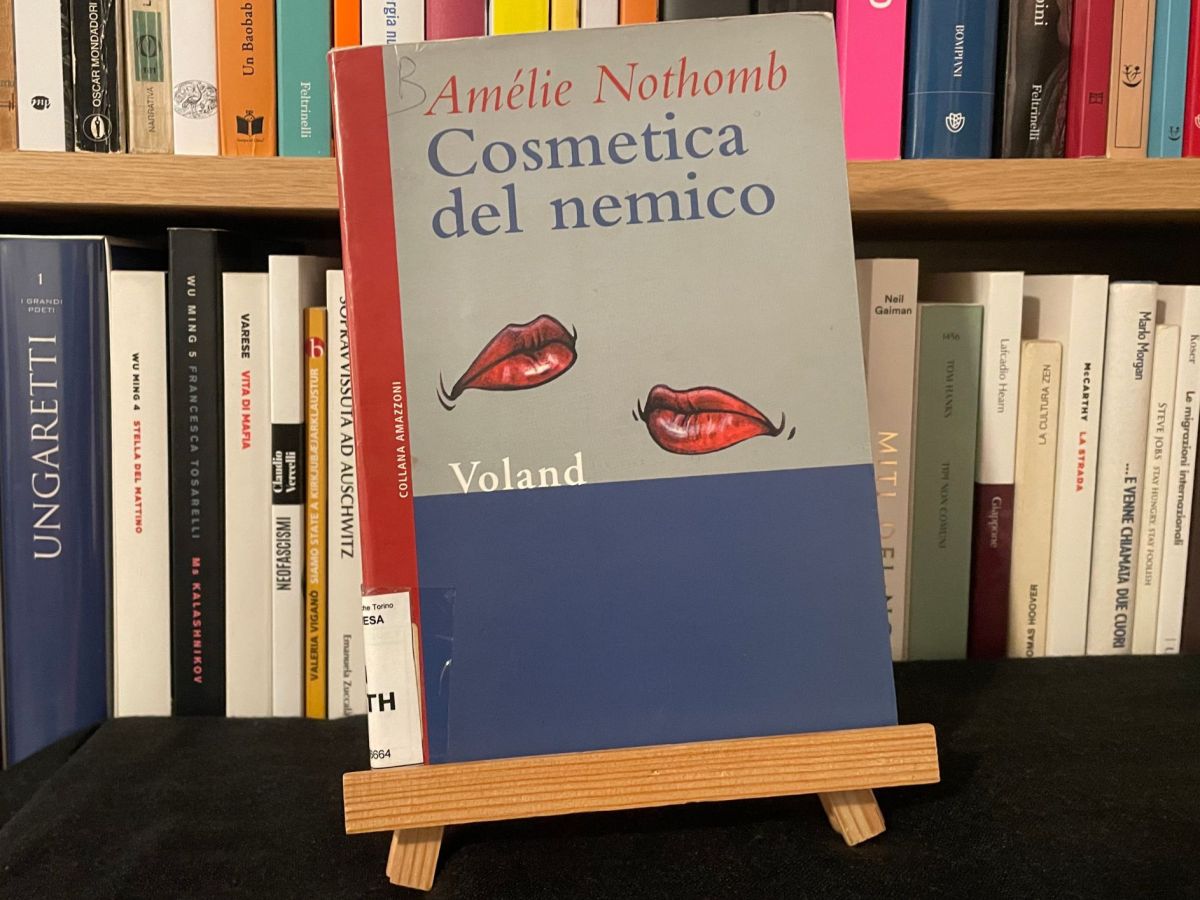 Cosmetica del nemico: la “sceneggiatura noir” che mette il male allo&nbsp;specchio